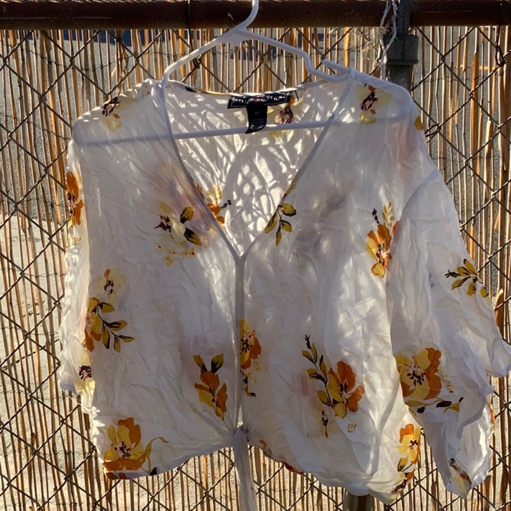Xs polyester v neck crop top